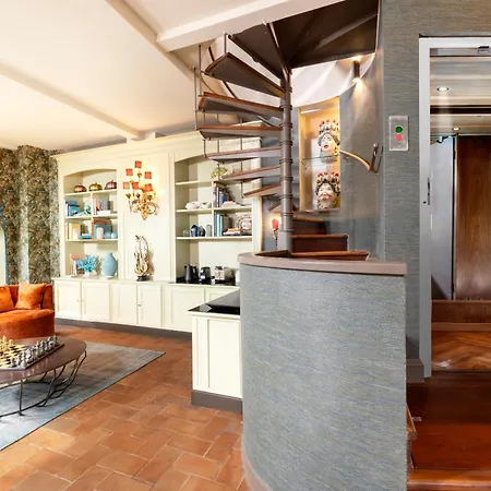 Exclusive Tower With Private Pool And View On Saint Peter