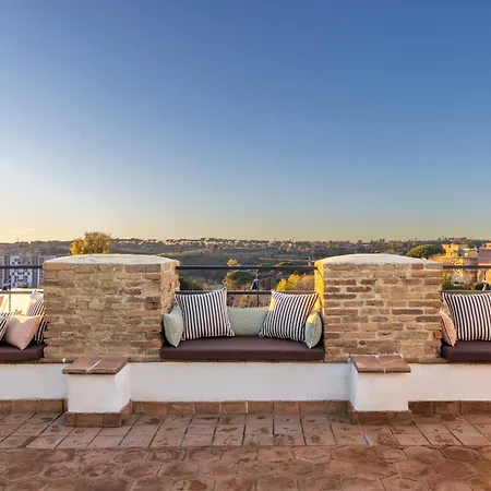 Torre Della Luna Lusso, Privacy E Piscina Con Vista Su San Pietro Apartment *